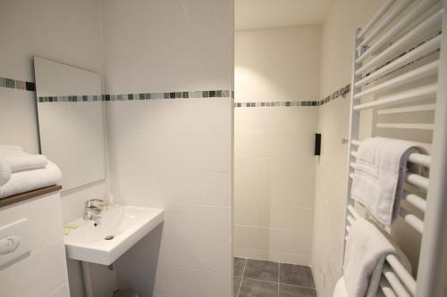 Logis Hôtel - La Chambre d'Amiens - image 2