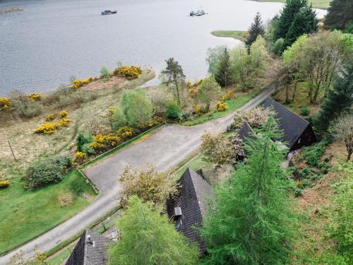 Chalet Heron Lodge by Interhome in Invergarry