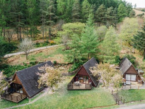Chalet Heron Lodge by Interhome in Invergarry
