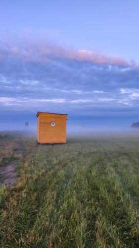 Domek na łące