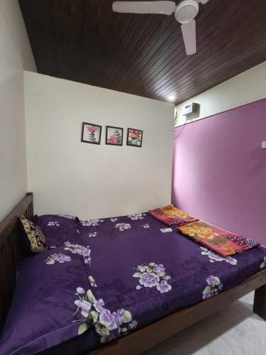 1 queen bed