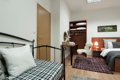 City Lights Apartment - image 11