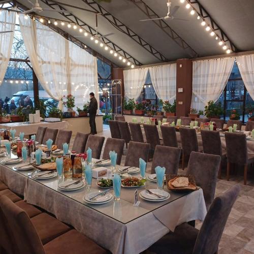 Nohurçay Cottages & Restaurant (Nohurcay Cottages & Restaurant) in Nohurqishlaq