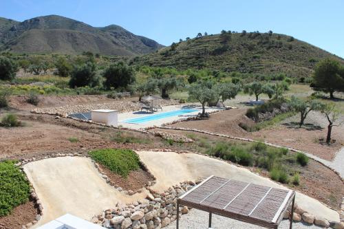 Disfruta in Hondon De Las Nieves