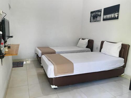 Hotel Semilir Syariah Sampang in Madura Island