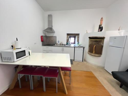 共用Lounge/電視區, 120平方米2臥室獨立屋 (比科) - 有2間私人浴室 (Casa em Aldeia rural -Circuito Aldeias de Portugal) in 帕雷德斯德高拉