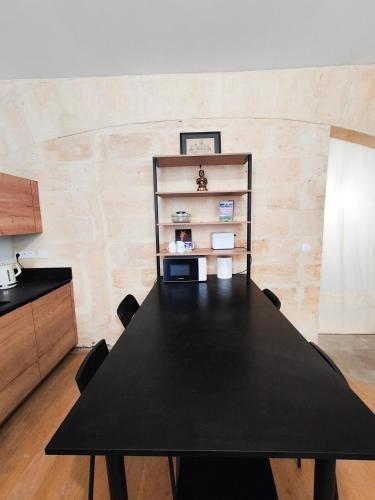 Large deluxe suite, historic center 1st, Bordeaux (photo 11)