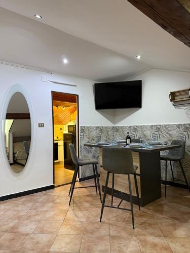 共用Lounge/電視區, Appartamento Genova-Centro-Porto in 桑皮耶達雷納