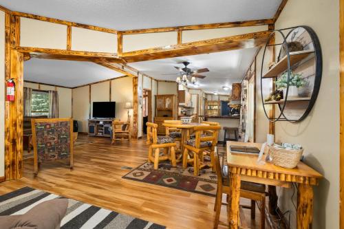 Удобства, Peaceful Boise Retreat 3BR with Cozy Deck in Shafer Butte