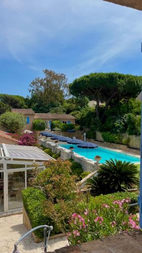 Double Room with Pool View