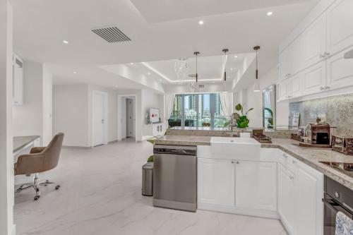 New Stunning Dubai Marina 1BR apartment in the Iconic Waves Tower!, Dubaj (zdjęcie 9)