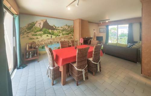 Awesome Home In Tourbes - image 2