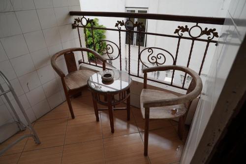 Grha Somaya Hotel near Martabak Pandega