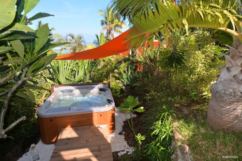 Poz Lagon - chambre d'hôtes - Bungalow pour 2 personnes - Jacuzzi privatif - petit déjeuner - Vue sur le lagon 2