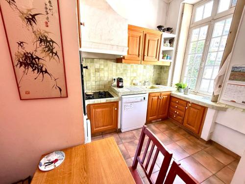 Kitchen, Les Arenes de Cimiez near Monastere de Cimiez
