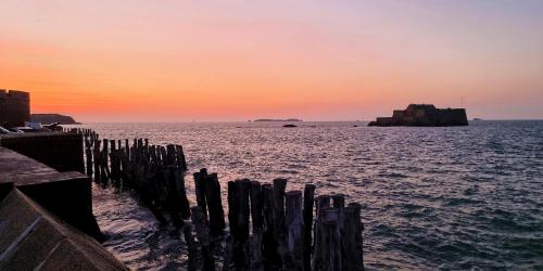 沙灘, KerMady, maison proche de la mer in 市中心