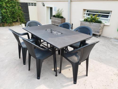 Удобства, Disney grand F2 dans maison terrasse privée (Disney grand F2 dans maison terrasse privee) in Crecy-la-Chapelle