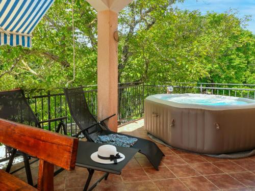 Holiday Home Marija by Interhome in เนเดสชีนา