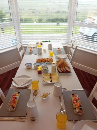 Food and beverages, An Charraig Ban on the wild Atlantic way F94WT02 in Dunglow