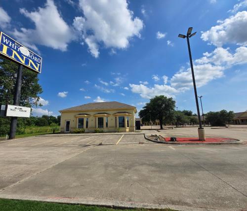 Whitesboro Inn & Suites in Whitesboro (TX)