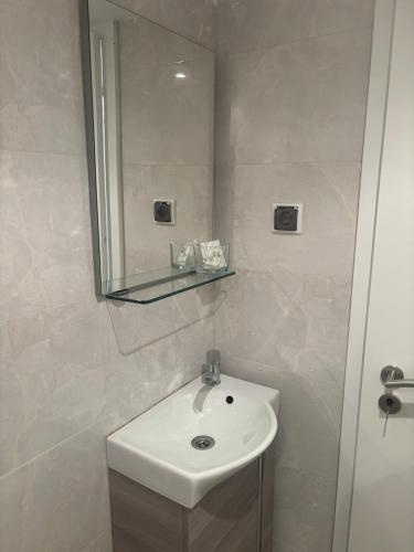 City Center Modern Apartment 4, Sofia (photo 6)