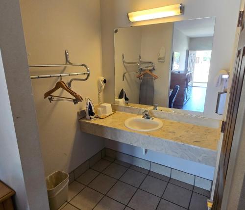 Whitesboro Inn & Suites in Whitesboro (TX)