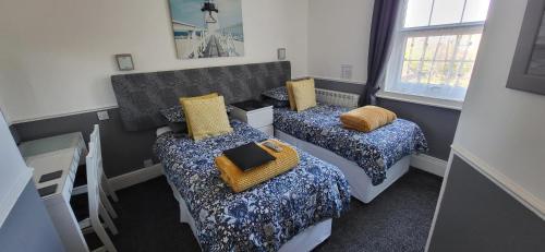 Twin Room with Shower room in The Aldor