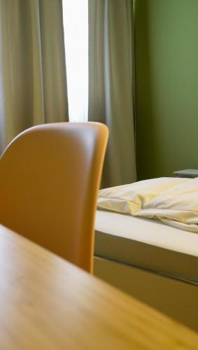 Double Room image 4