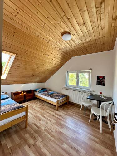 IPW Café & Rooms