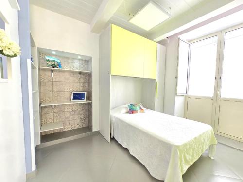 Starview Apartment - Comfy Apt by the center, Vico Equense (foto 10)