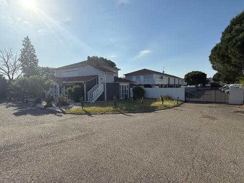 Fasthotel Avignon Nord Le Pontet - image 12