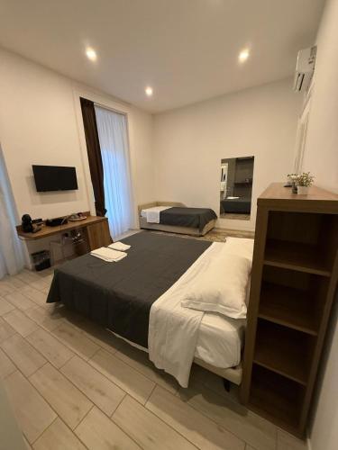 La Piazza Suite, Naples (photo 5)