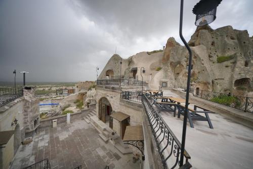 Ages in Cappadocia, Uchisar (photo 8)
