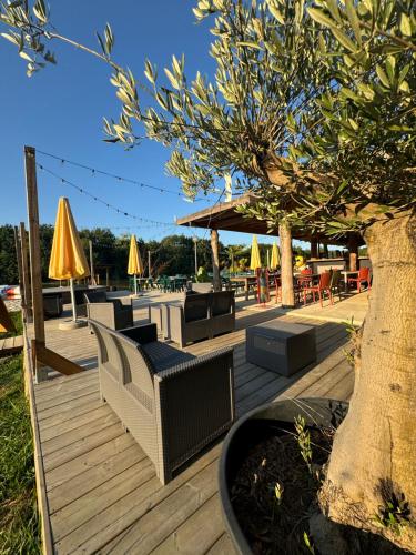 Camping les Lacs d'Armagnac in Aush