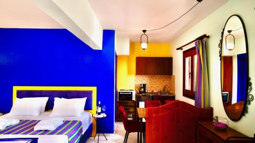 Captain's Suites 4