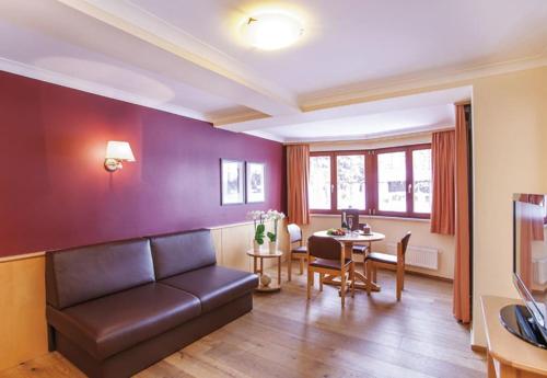 Family Apartment (2 Adults + 2 Children)