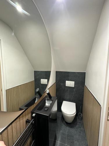 2 Bedroom Apartments Near Anfield Stadium - Sleeps 4 per Flat, Liverpool (photo 8)