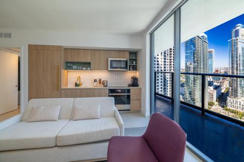 Stunning 2 Bed 2 Bath w balcony & incredible views in Miami, USA