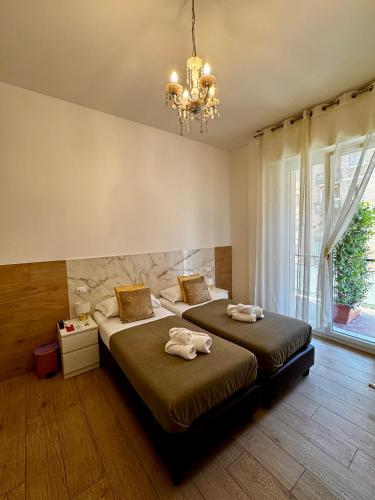 Triple Room with Balcony image 4
