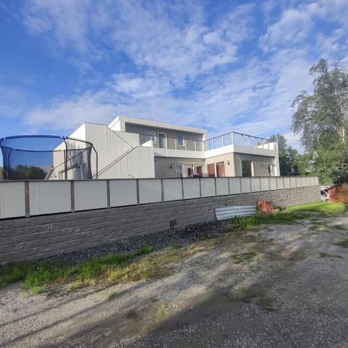 Vista exterior, Myrullsvingen 1B - Penthouse in Kirkenes