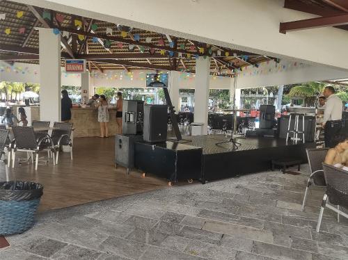 Food and beverages, Flats Lacqua diroma Roberto Imoveis near Cafe Brasil Panificadora e Lanchonete