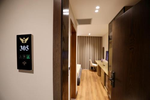 บริการและสิ่งอำนวยความสะดวก, Rich Hotel in โปกราเดซ