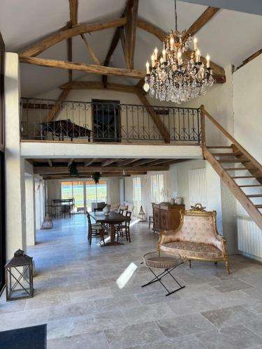 À Majesté maison de campagne 10 personnes à Barcugnan, Gers (A Majeste maison de campagne 10 personnes a Barcugnan, Gers) in Fontrailles