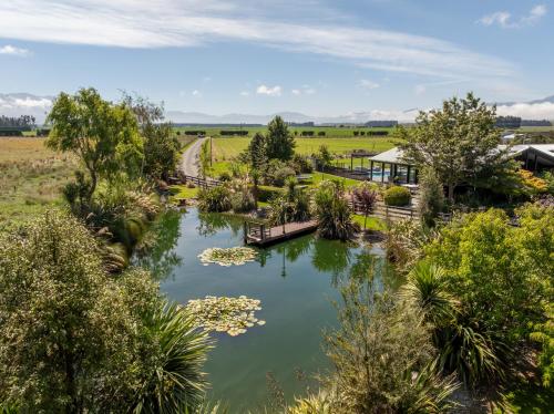 Surrounding environment, Mackenzie Country Lodge in Lake Tekapo