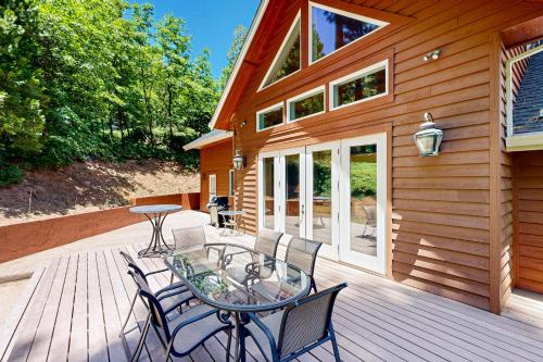 Cypress Lodge in 阿諾德 (CA)