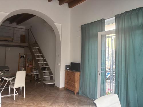 LOVELYLOFT, via Meda, Mailand