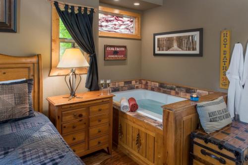 Eureka Sunset Cabins - image 13