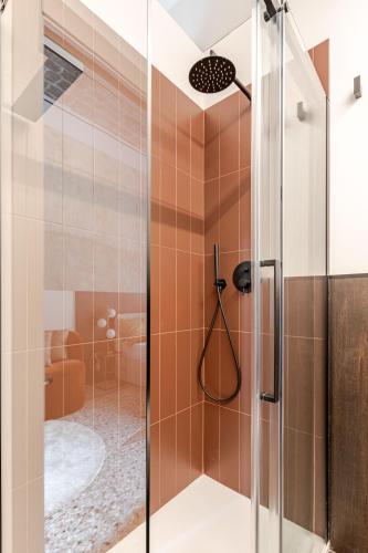 En-suite Bedroom Manin - 2 min walk to Termini Station, Rome (photo 6)