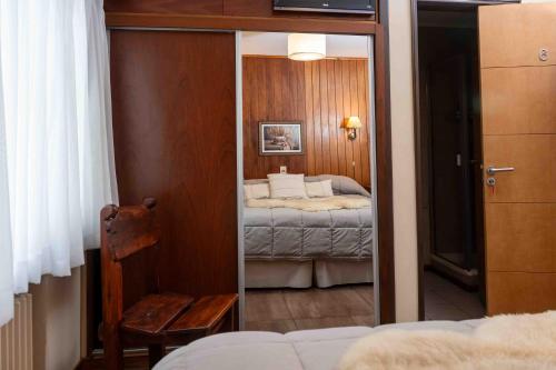 Double or Twin Room image 2