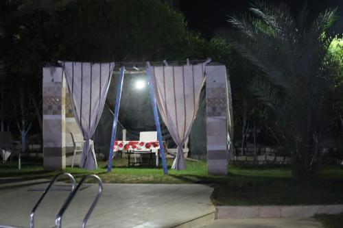 restavracija, منتجع الندي in Sheikh Zayed City